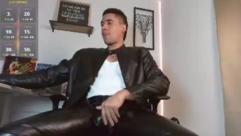 Snapshot of thonydupont chatting on 09/22/25, 07:05 thonydupont online show from 09/22/25, 07:05