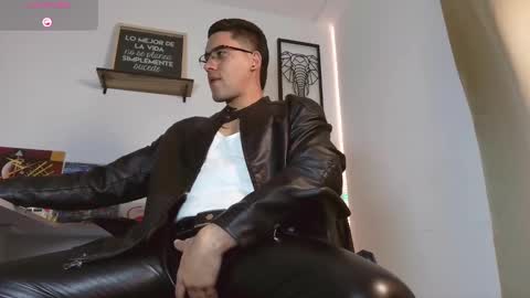 Snapshot of thonydupont chatting on 11/08/25, 11:58 thonydupont online show from 11/08/25, 11:58