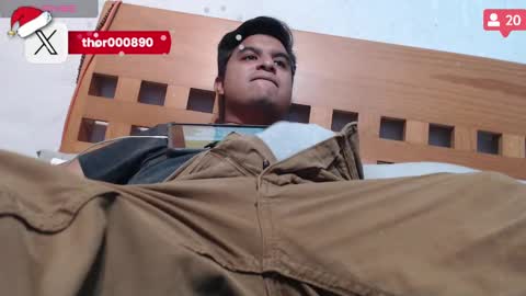 Snapshot of thor0200 chatting on 01/06/25, 02:26 thor0200 online show from 01/06/25, 02:26