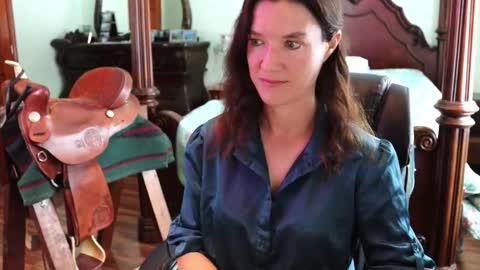 ThornburyRose online show from 12/03/25, 07:23