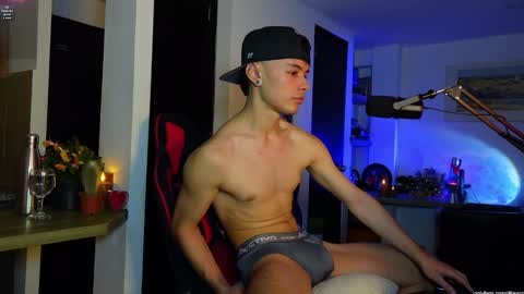   L e a n d e r   25OFF ON MY OF online show from 03/26/26, 02:17