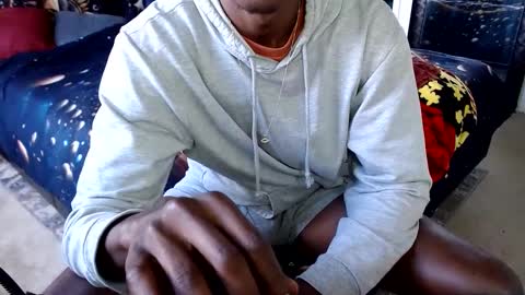 Snapshot of throatchakra chatting on 10/01/25, 08:48 Opulent Kingdom online show from 10/01/25, 08:48