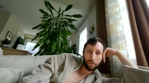throwawayafteruse20202 online show from 05/18/26, 12:44