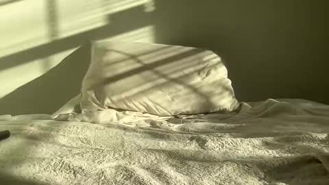 Snapshot of throwawaybbc97 chatting on 10/20/25, 09:04 throwawaybbc97 online show from 10/20/25, 09:04