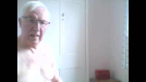 Snapshot of thruster99 chatting on 01/22/25, 10:07 thruster99 online show from 01/22/25, 10:07