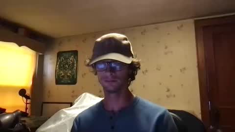 Snapshot of thundersword chatting on 10/12/25, 08:52 thundersword online show from 10/12/25, 08:52