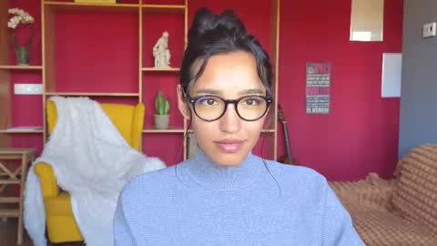 tia_j online show from 10/29/25, 08:16