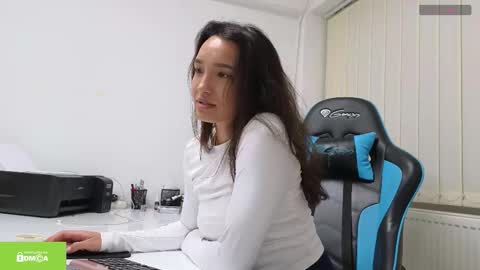 tia_j online show from 02/03/26, 06:02