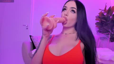 Snapshot of tiabelle chatting on 10/02/25, 06:04 tiabelle online show from 10/02/25, 06:04