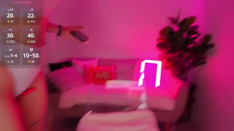 Snapshot of tiabelle chatting on 10/12/25, 05:34 tiabelle online show from 10/12/25, 05:34