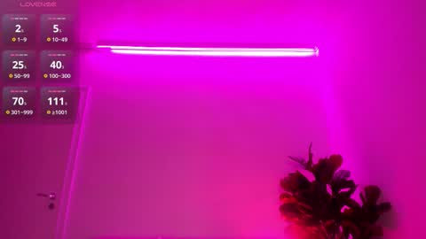 Snapshot of tiabelle chatting on 10/13/25, 05:13 tiabelle online show from 10/13/25, 05:13