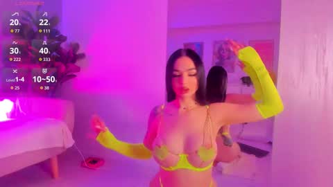 Snapshot of tiabelle chatting on 11/09/25, 06:17 tiabelle online show from 11/09/25, 06:17