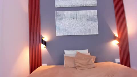 Snapshot of tiana_glow chatting on 12/02/24, 12:19 tihana online show from 12/02/24, 12:19