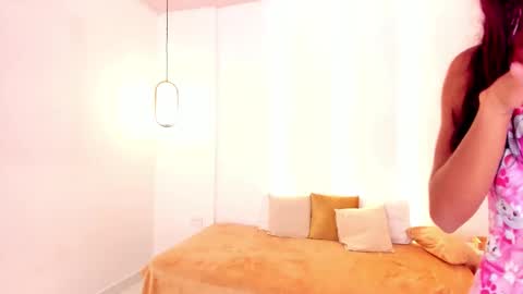 Snapshot of tiana_glow chatting on 03/05/25, 02:14 tihana online show from 03/05/25, 02:14