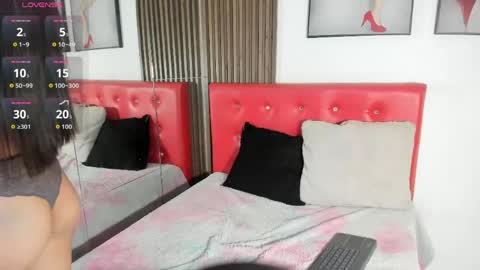 Snapshot of tiana_harper chatting on 04/15/26, 08:31 Tiana online show from 04/15/26, 08:31