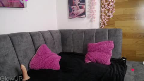 tiana_rosse_ online show from 02/05/25, 11:55