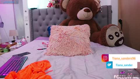 Snapshot of tiana_sanders chatting on 02/19/25, 04:23 TATIANA online show from 02/19/25, 04:23