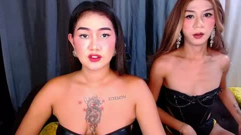 tiarrafoxs online show from 07/22/26, 12:08