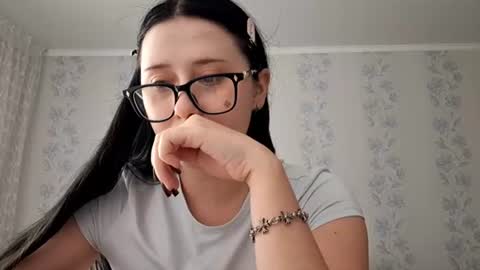Snapshot of tiastinner chatting on 07/08/26, 05:34 Margo online show from 07/08/26, 05:34