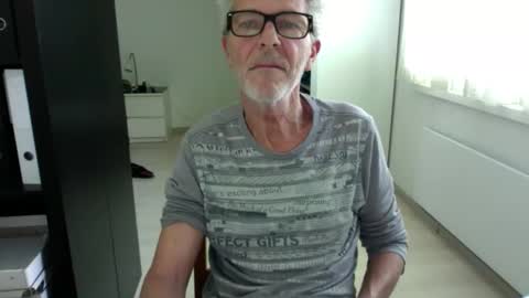 tiburzio online show from 09/10/25, 12:16