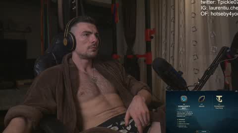 Snapshot of tickle_my_pickle07 chatting on 12/11/24, 04:31 tickle_my_pickle07 online show from 12/11/24, 04:31