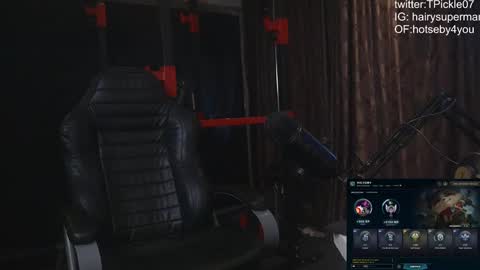 Snapshot of tickle_my_pickle07 chatting on 02/01/25, 07:15 tickle_my_pickle07 online show from 02/01/25, 07:15