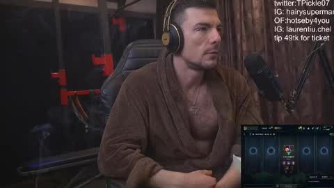 Snapshot of tickle_my_pickle07 chatting on 02/18/25, 06:15 tickle_my_pickle07 online show from 02/18/25, 06:15