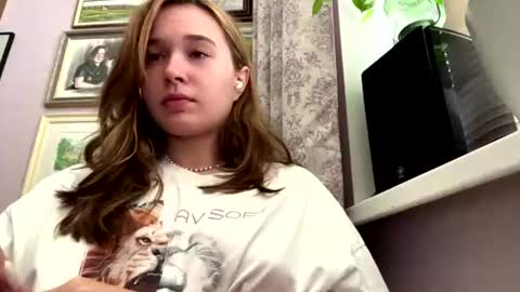 Nika online show from 06/17/26, 09:01