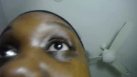 Snapshot of tierrahenri chatting on 12/13/25, 08:58 Tierra Henri online show from 12/13/25, 08:58