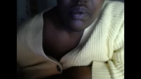 Snapshot of tierrahenri chatting on 12/16/25, 02:22 Tierra Henri online show from 12/16/25, 02:22