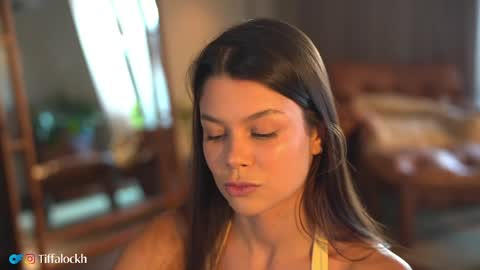 Tifa online show from 04/11/26, 07:18