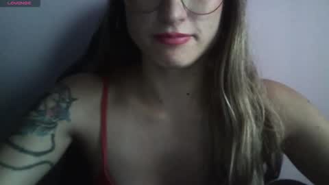 Tifanny online show from 12/22/25, 09:23