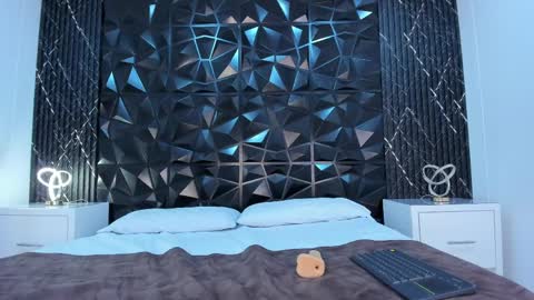 TIFF online show from 04/08/26, 08:53