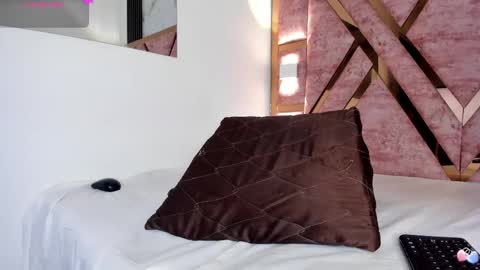 Tifanny online show from 03/11/25, 06:30