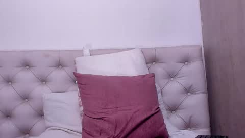 Snapshot of tifany_chill chatting on 12/24/24, 10:39 online show from 12/24/24, 10:39