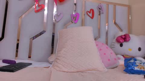 Snapshot of tifany_chill chatting on 02/14/25, 12:41 online show from 02/14/25, 12:41