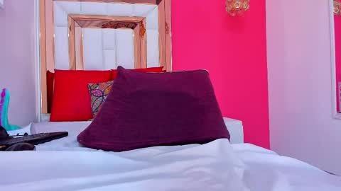 Karolina online show from 02/28/25, 10:50