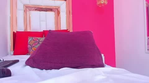 Karolina online show from 03/02/25, 01:47