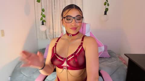 Snapshot of tifanyrose1 chatting on 01/23/25, 03:26 Tiffany online show from 01/23/25, 03:26