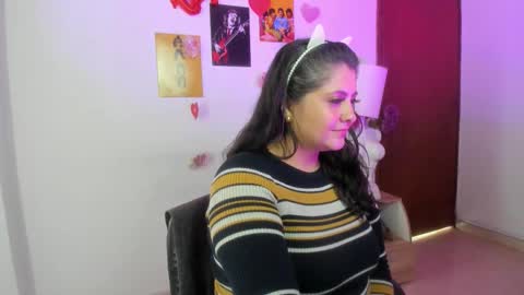 Tiff Luxx online show from 03/19/26, 01:59