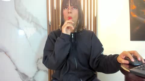 Tiffany online show from 02/23/25, 05:23