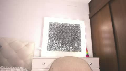 Snapshot of tiffanny_quinn chatting on 12/28/24, 07:55 Tiff online show from 12/28/24, 07:55