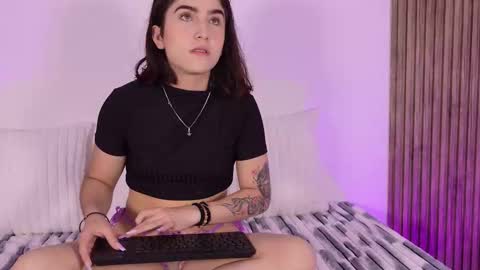 Snapshot of tiffany__starr_ chatting on 11/10/25, 12:59 Tiffany online show from 11/10/25, 12:59