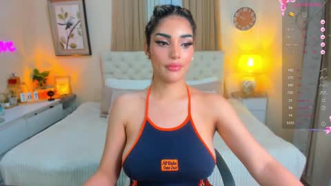 Snapshot of tiffany_cams chatting on 03/08/25, 02:45 Tiffany online show from 03/08/25, 02:45