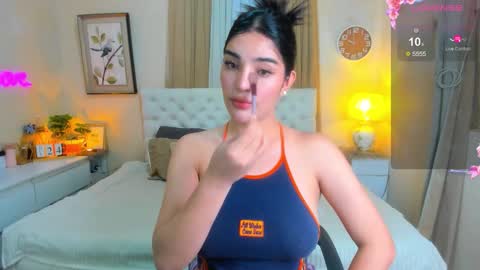 Snapshot of tiffany_cams chatting on 10/24/25, 10:44 Tiffany online show from 10/24/25, 10:44