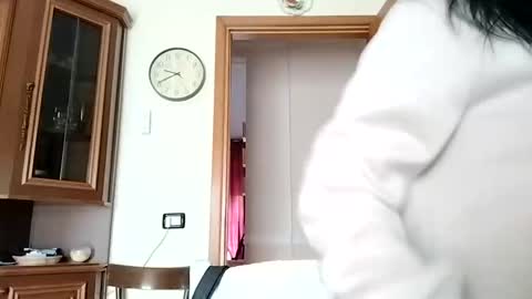 Tiffany online show from 10/06/25, 07:39