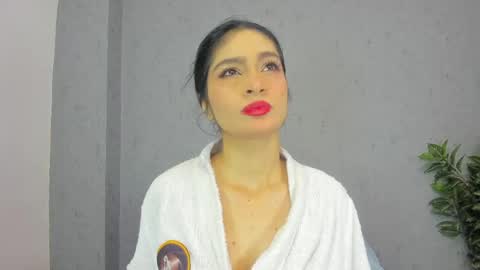 Snapshot of tiffany_mendez chatting on 04/18/26, 12:09 tiffany_mendez online show from 04/18/26, 12:09