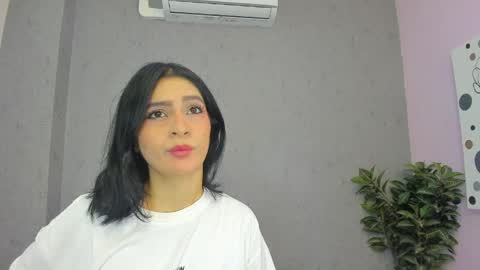 Snapshot of tiffany_mendez chatting on 04/24/26, 12:07 tiffany_mendez online show from 04/24/26, 12:07