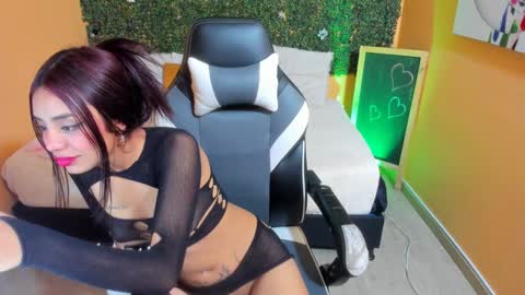 Snapshot of tiffany_sander chatting on 12/26/24, 08:11 tiffany_sander online show from 12/26/24, 08:11