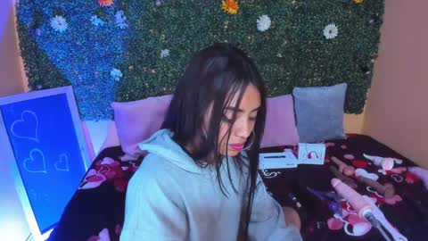 Snapshot of tiffany_sander chatting on 01/26/25, 07:21 tiffany_sander online show from 01/26/25, 07:21